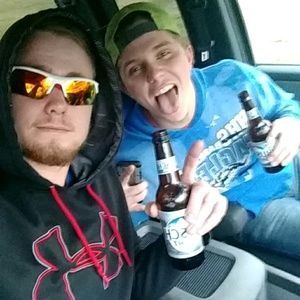 Meet your Posher, Max